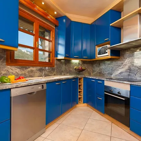 Case de vacanță Coral 4 Bedroom *