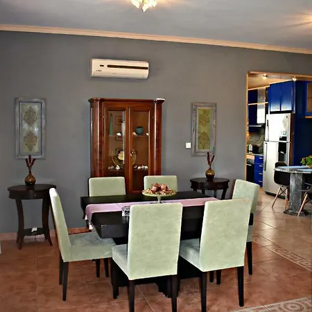 Coral 4 Bedroom Case de vacanță